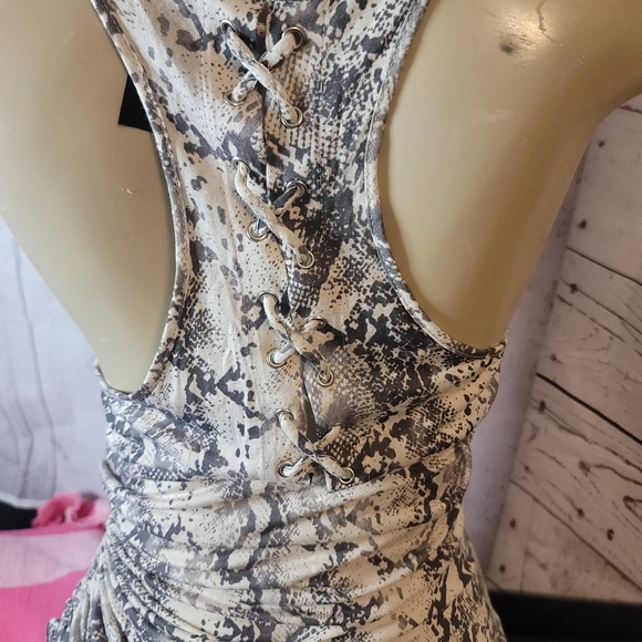 Guess tank tops with jewels & chains on the side.. snake skin style - Picture 5 of 10